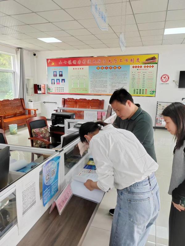 【專區(qū)建設和村（居）務公開】縣政務公開辦組織開展政務公開專區(qū)建設和村（居）務公開工作調(diào)研活動